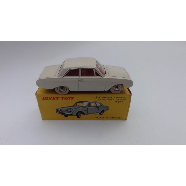 FORD TAUNUS BLANCHE VOITURE DINKY TOYS RÉF 559