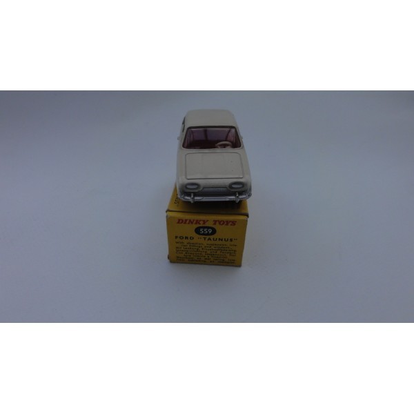 FORD TAUNUS BLANCHE VOITURE DINKY TOYS RÉF 559