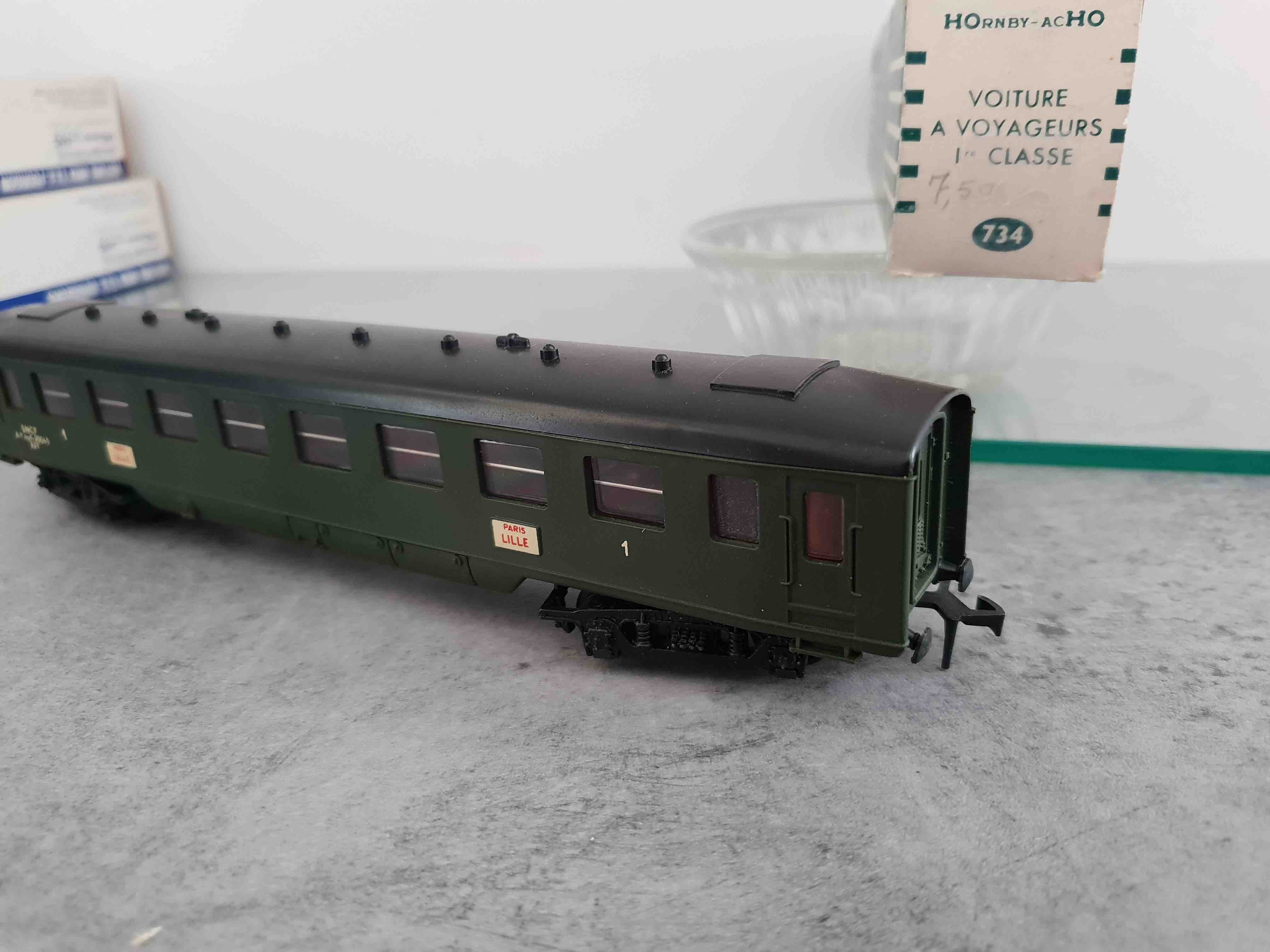 HORNBY 734 VOITURE