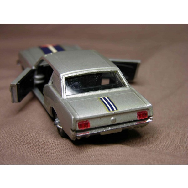 SOLIDO 1/43 - FORD MUSTANG RALLYE GRISE  AVEC BOITE DIORAMA BOX  - REF 147