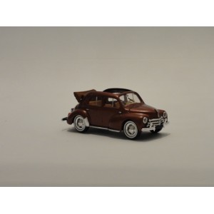 RENAULT 4 CV SOLIDO MADE IN FRANCE 1/43