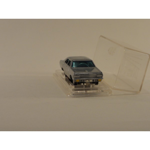 VOITURE RASANT HO SLOT CAR  OPEL ADMIRAL