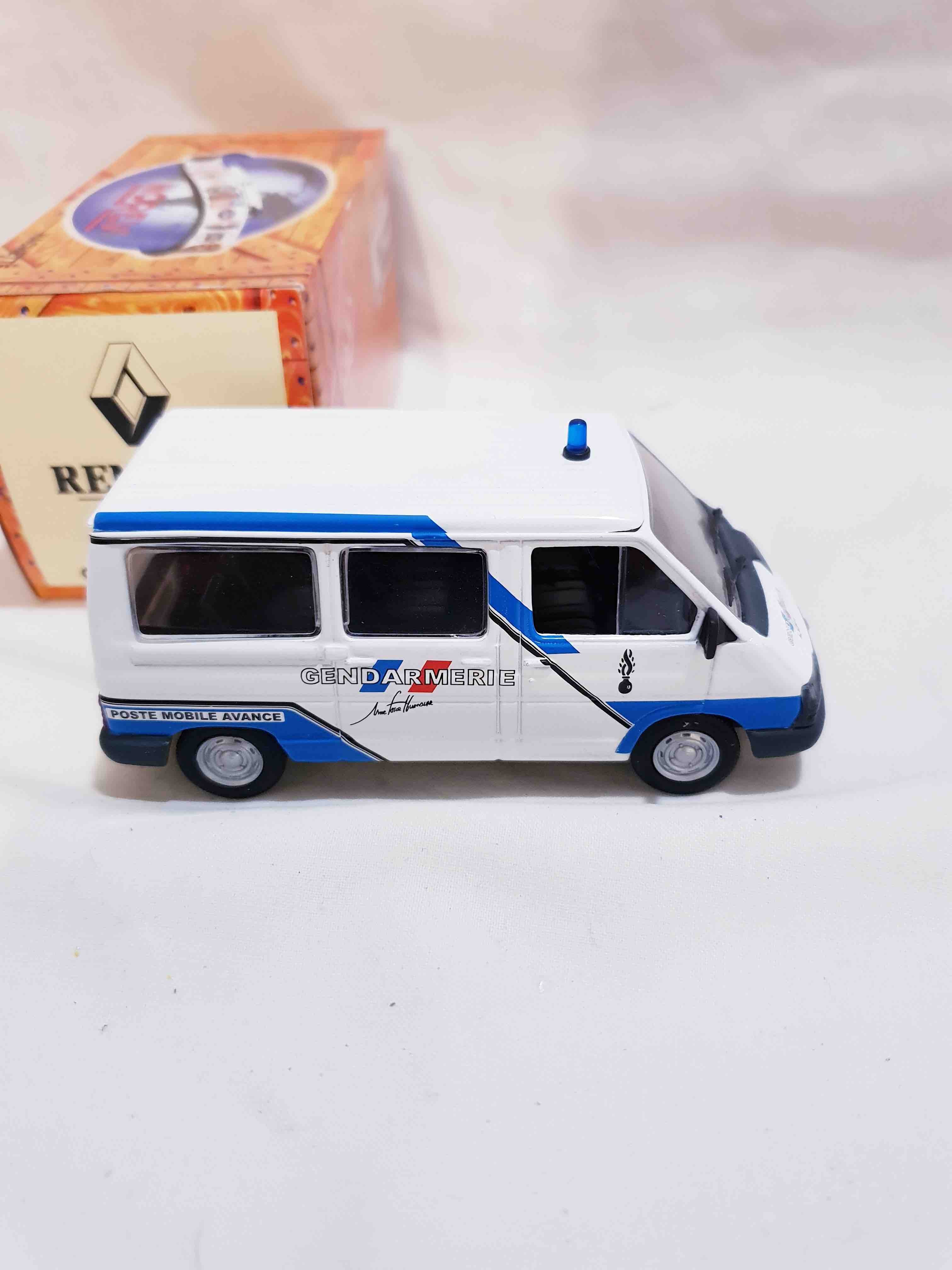 RENAULT TRAFIC 1992 GENDARMERIE NOREV