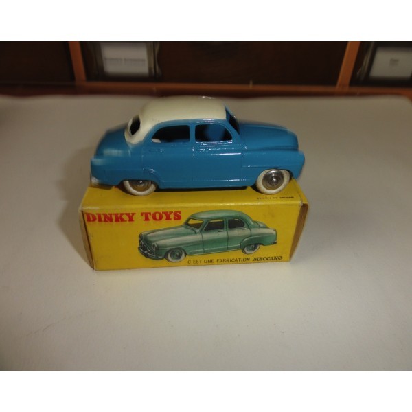 SIMCA 9 ARONDE ELYSÉE BICOLORE DINKY TOYS RÉF 24U