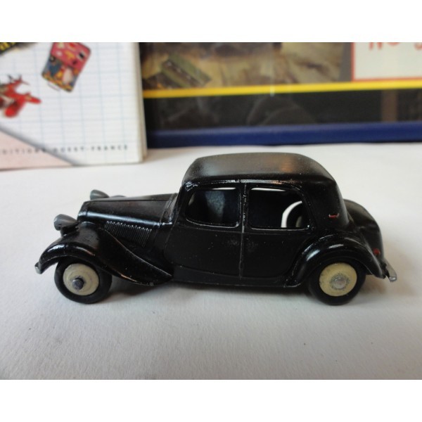 VOITURE CITROEN 11 BL MALLE BOMBÉE NOIRE DINKY TOYS RÉF 24N