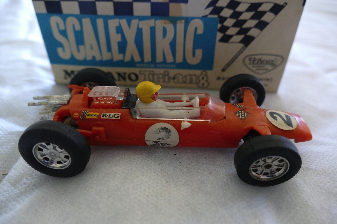 SCALEXTRIC C82 LOTUS FRANCE ORANGE