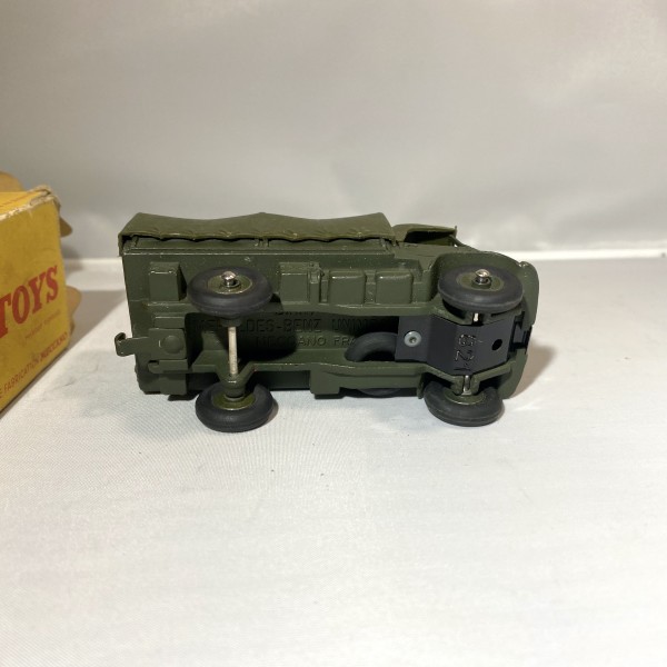 CAMIONETTE MILITAIRE UNIMOG MERCEDES DINKY TOYS RÉF 821 MECCANO