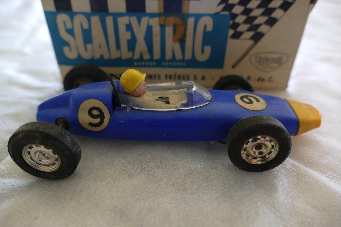 SCALEXTRIC C72 BRM FORMULE 1 ROUE ORENTIABLE FRANCE