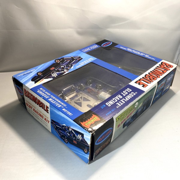 Batmobile POLAR LIGHTS Maquette Slot