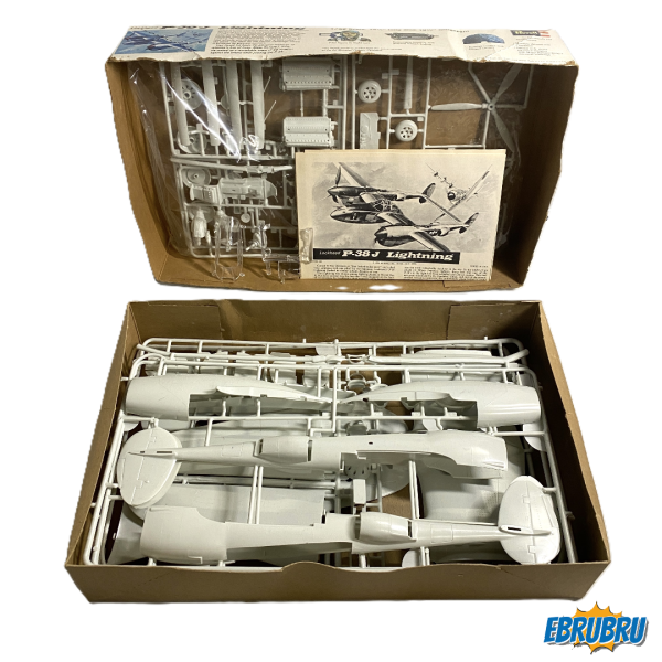 P-38 J Lightning REVELL H280