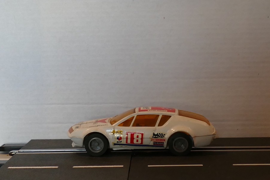 Alpine A310 blanche vitre jaune JOUEF ref 3471