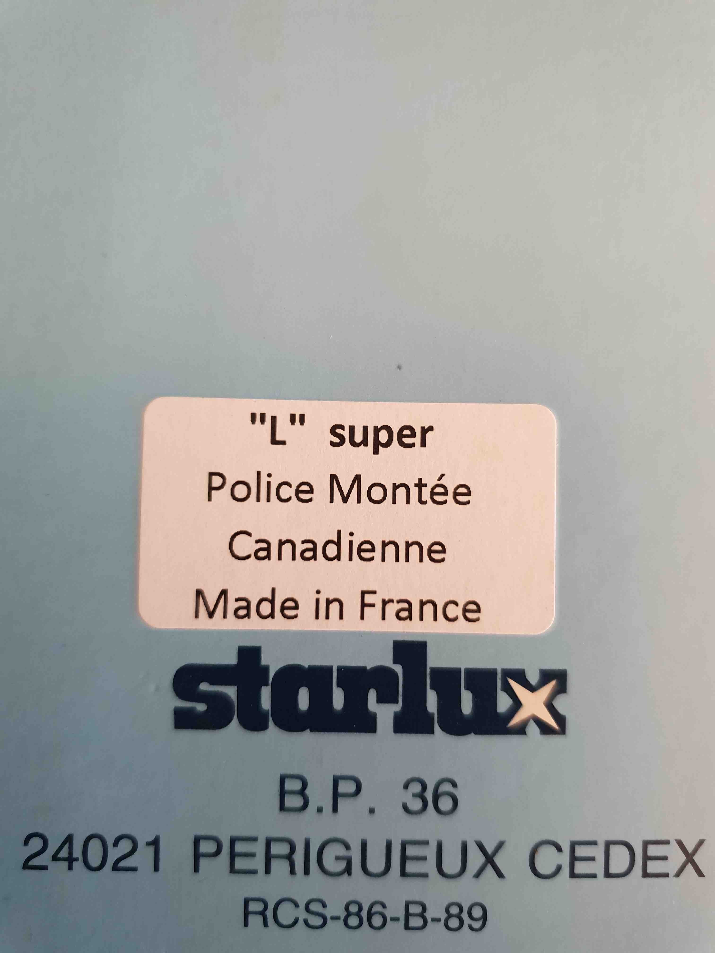 STARLUX L SUPER POLICE MONTEE CANADIENNE