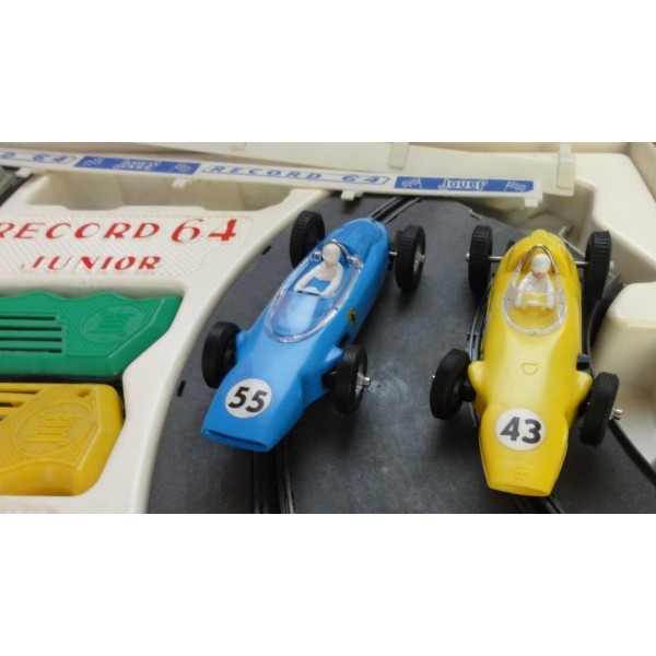 COFFRET JOUEF RÉF 395 AVEC FERRARI F1 BLEU ET UNE BRM F1 JAUNE 