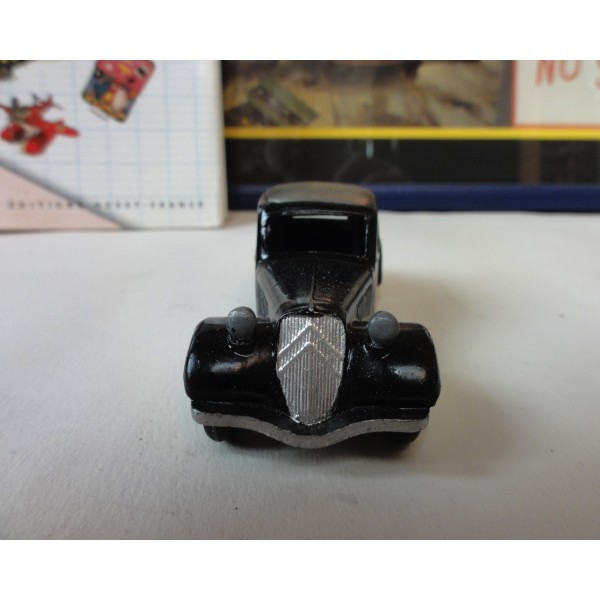 CITROEN  TRACTION 11 BL DINKY TOYS