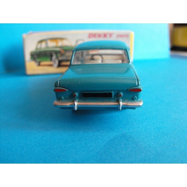 FORD TAUNUS 12 M DINKY TOYS