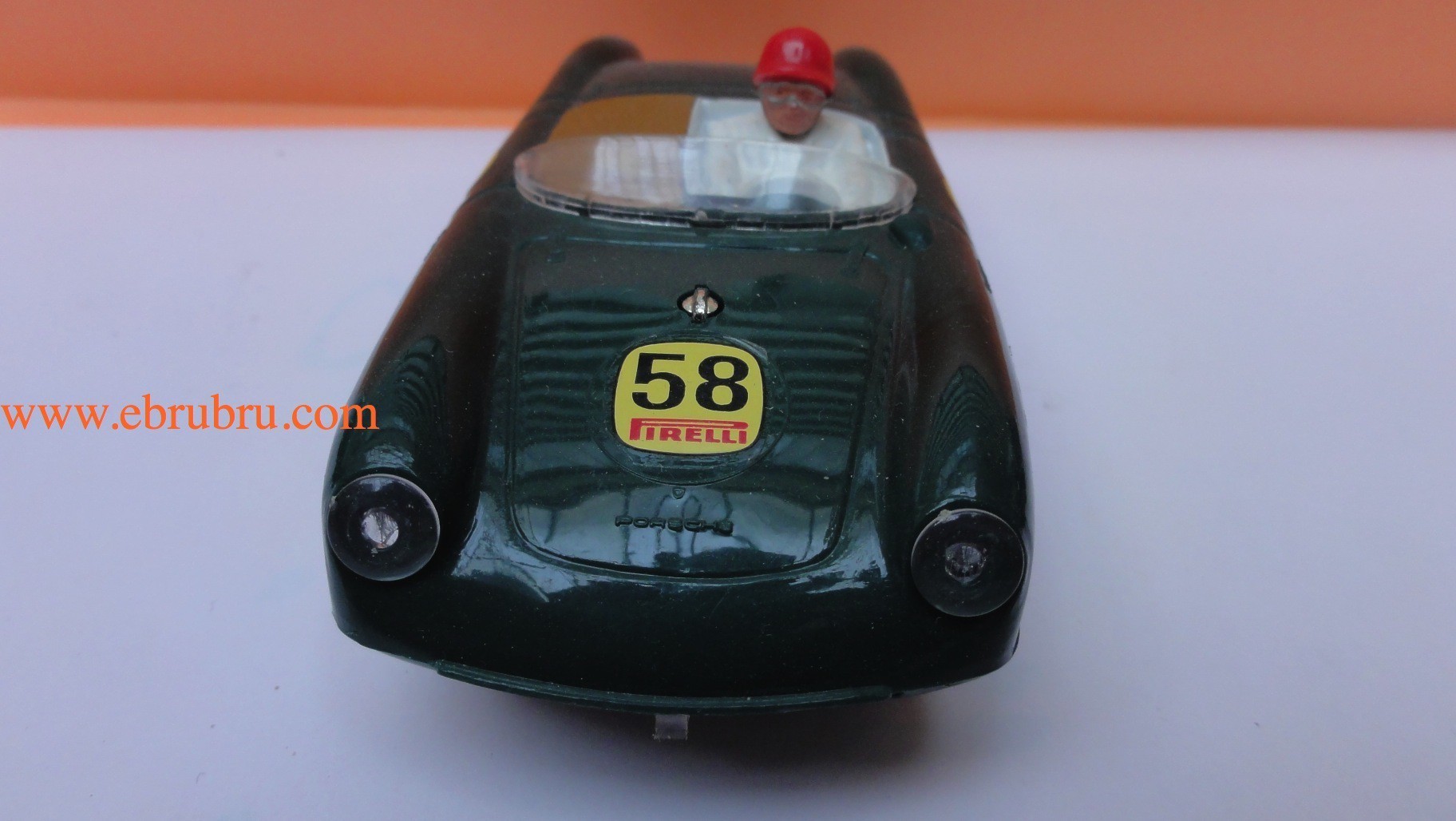 Porsche spyder vert Scalextric ref C61