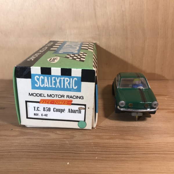 TC 850 coupé Abarth verte Scalextric EXIN C42