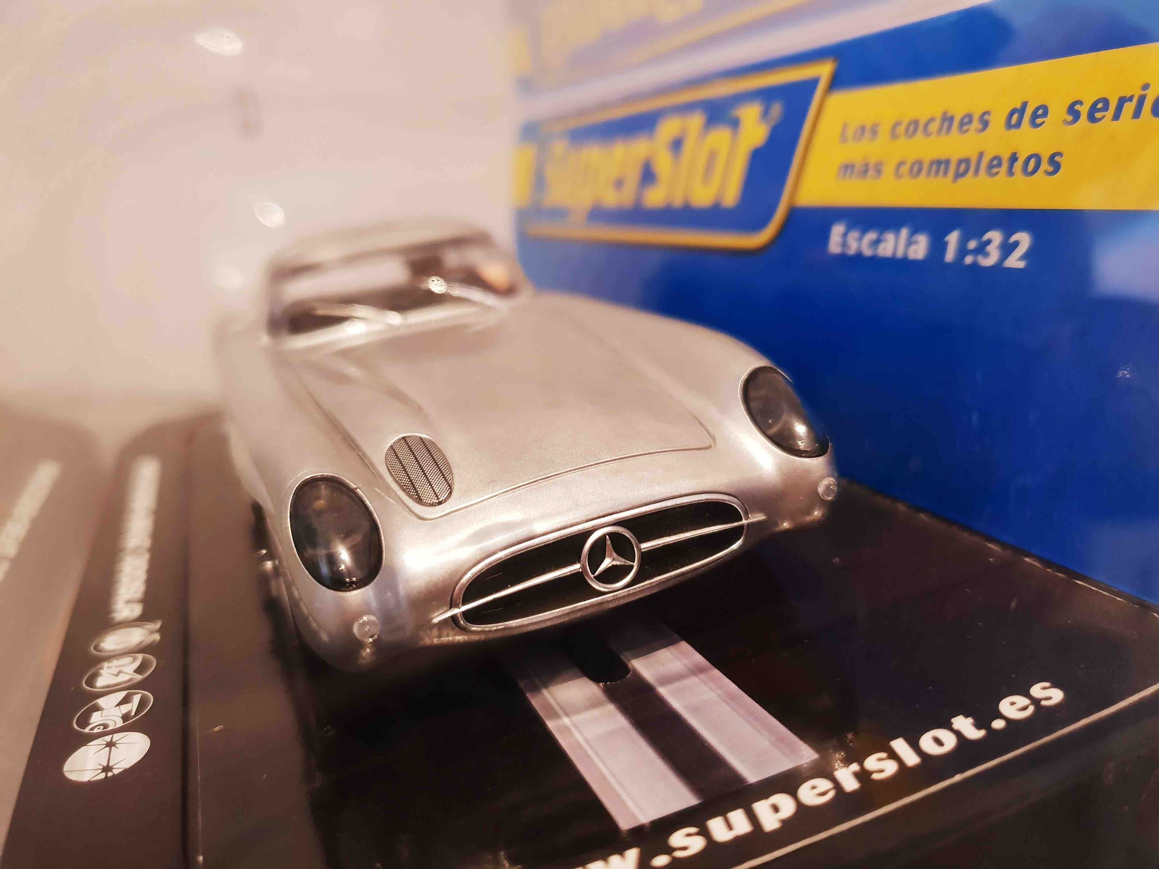 SCALEXTRIC H2914 MERCEDES 300 SLR COUPE