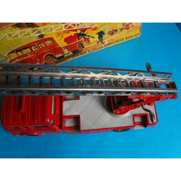 GRANDE ECHELLE D'INCENDIE BERLIET DINKY TOYS FRANCE