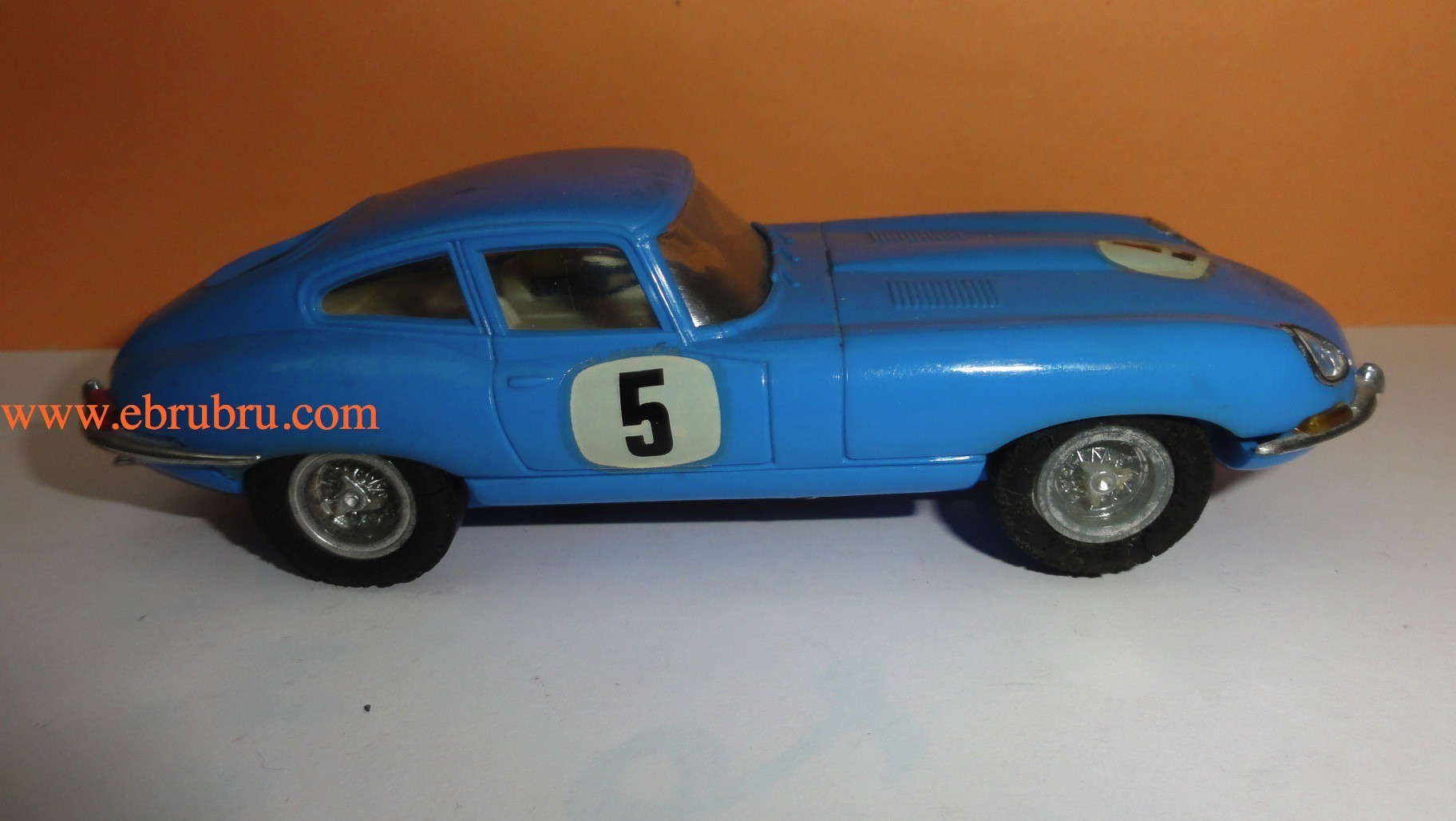 Jaguar type E Bleue Scalextric Exin C34