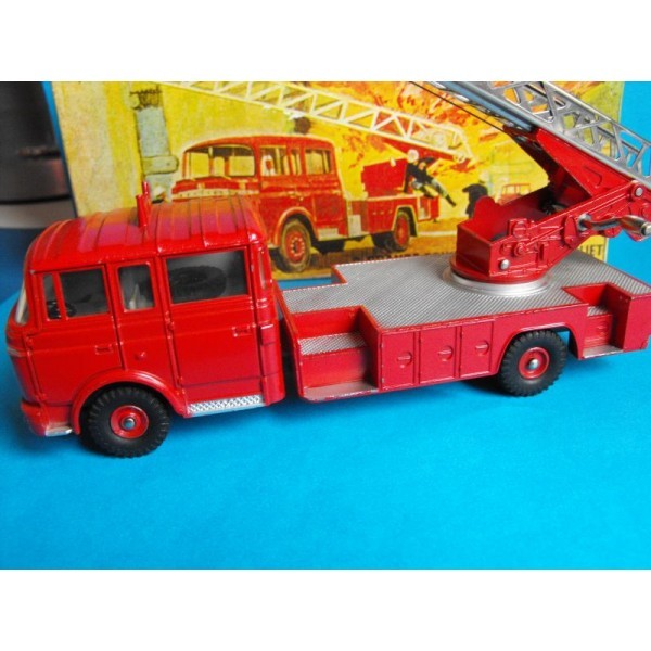 GRANDE ECHELLE D'INCENDIE BERLIET DINKY TOYS FRANCE