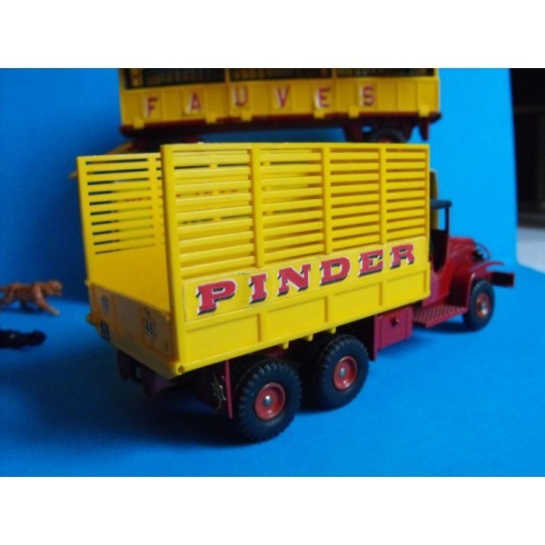 GMC CIRQUE PINDER DINKY TOYS