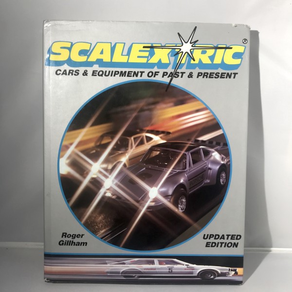 Livre Cars and equipment of past and present SCALEXTRIC Roger Guilham