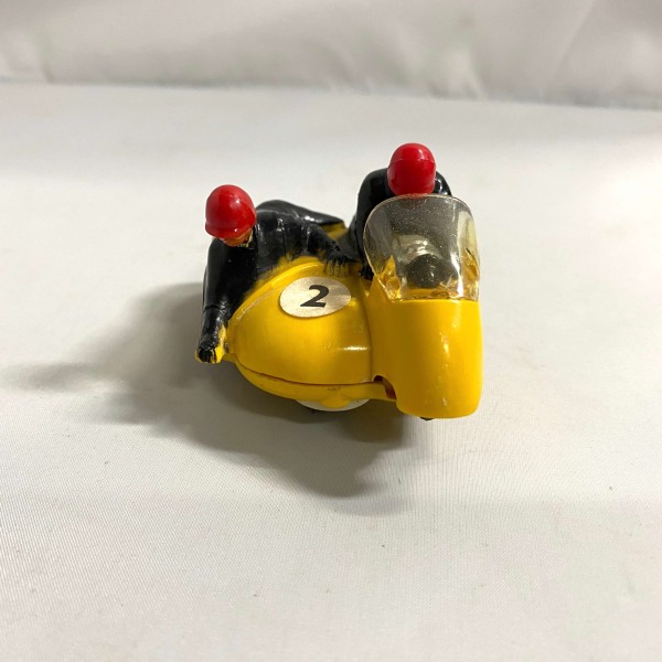 Hurricane jaune Scalextric side car ref  B2