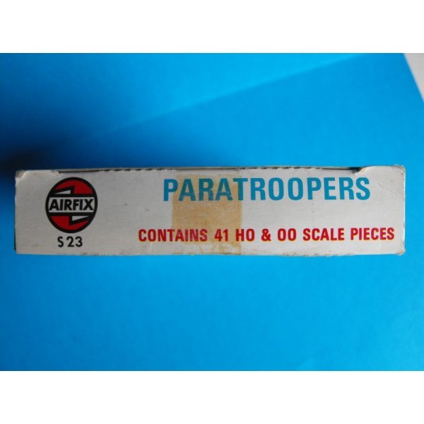 AIRFIX BLUE BOX  PARATROOPERS