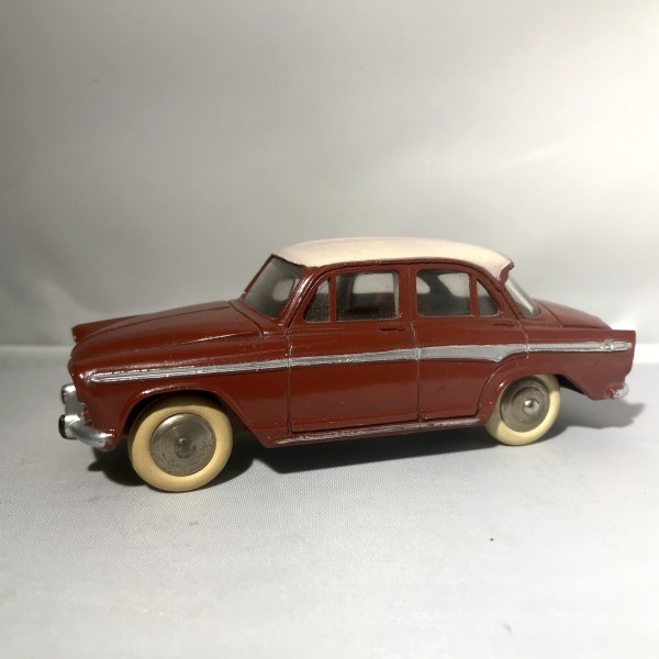 Simca Aronde P60  rouge pavillon blanc Dinky Toys réf 544