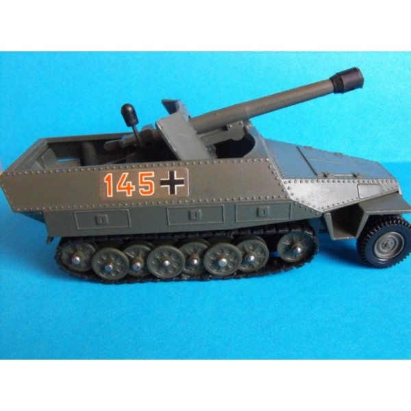 TANK DESTROYER/SDKFZ ALLEMAND DINKY TOYS