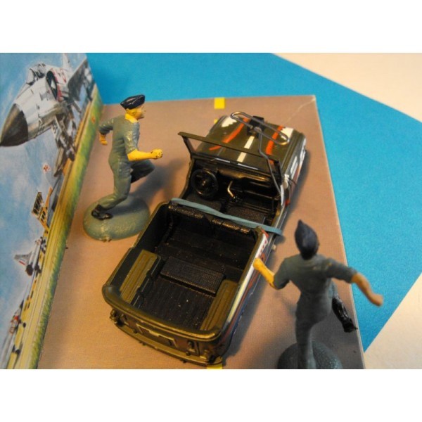 LES CHEVALIERS DU CIEL RENAULT SIMPAR DINKY TOYS