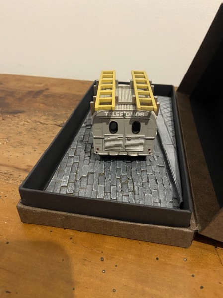 FOURGONETTE CITROEN 2 CV TELEFONOS INTERSLOT ISEC-01 