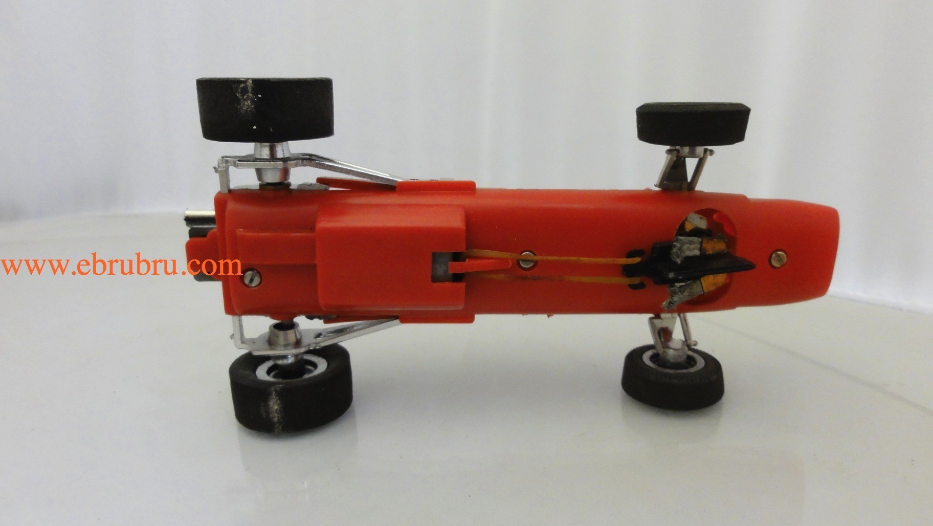 Ferrari F1 rouge circuit 24 n°15