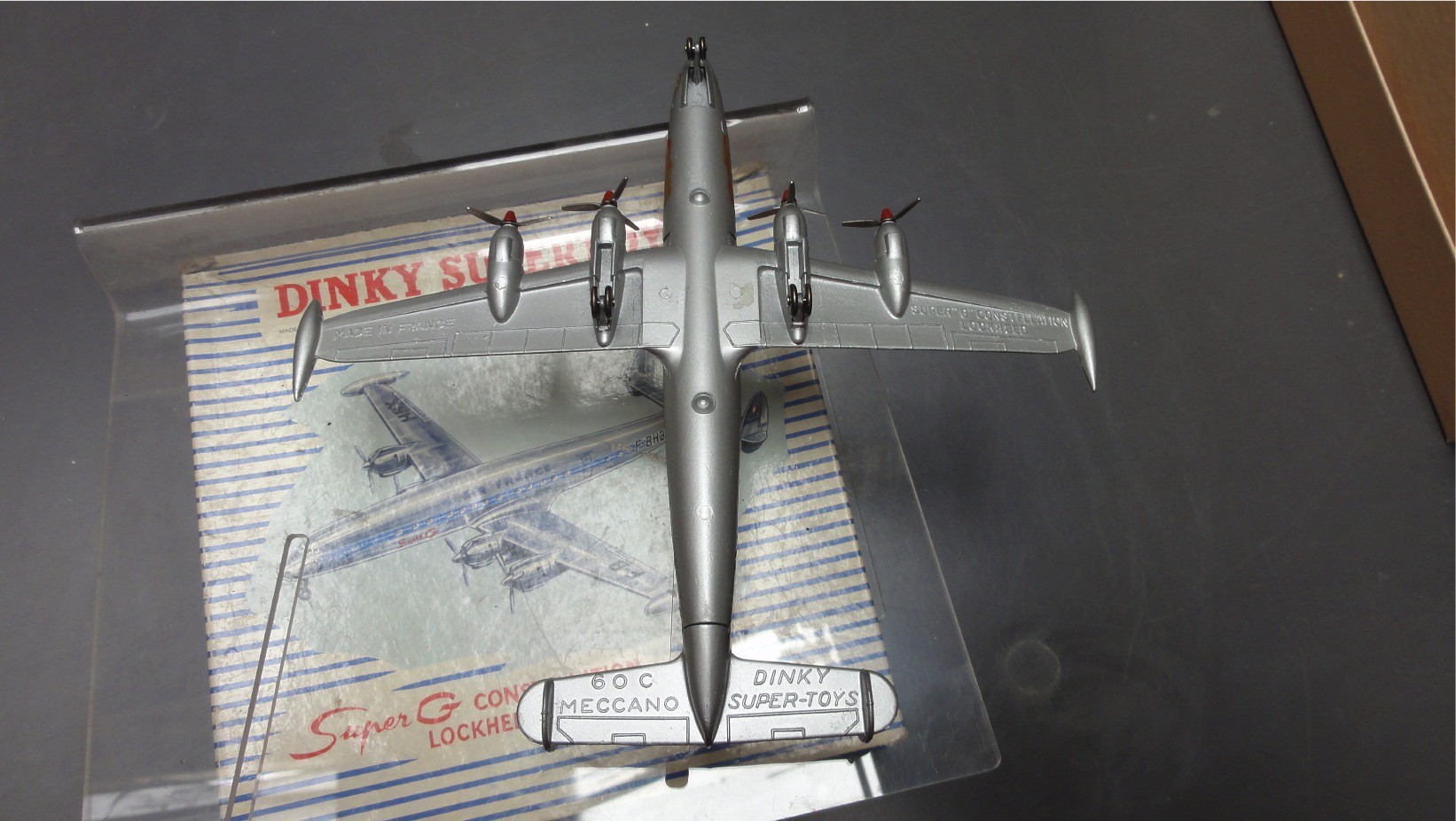 SUPER G CONSTELLATION LOCKHEED  DINKY SUPERTOYS RÉF 60 C TOYS  1/43