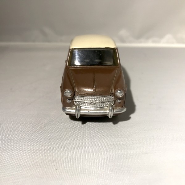 FIAT 1200 GRANDE VUE   DINKY TOYS