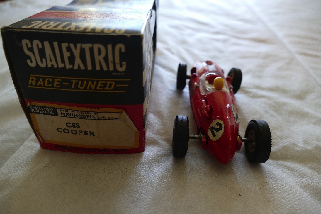 SCALEXTRIC C88 COOPER ANGLETERRE