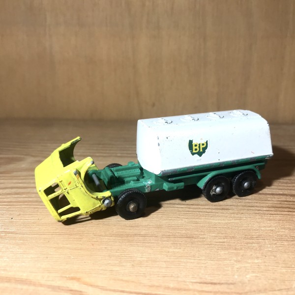 Petrol Tanker MATCHBOX Séries No 25