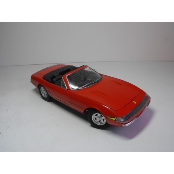 CABRIOLET FERRARI 365 GTB4 DAYTONA SOLIDO 1/18