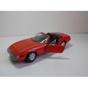 CABRIOLET FERRARI 365 GTB4 DAYTONA SOLIDO 1/18