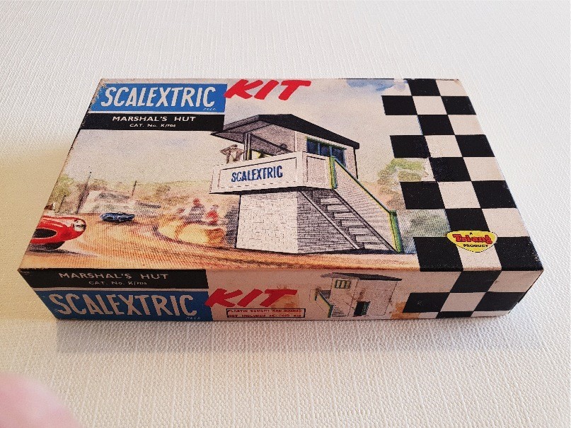 MARSHAL’S  HUT SCALEXTRIC K/704