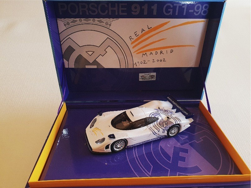 PORSCHE 911 GT1-98 REAL MADRID FLY REF RM01