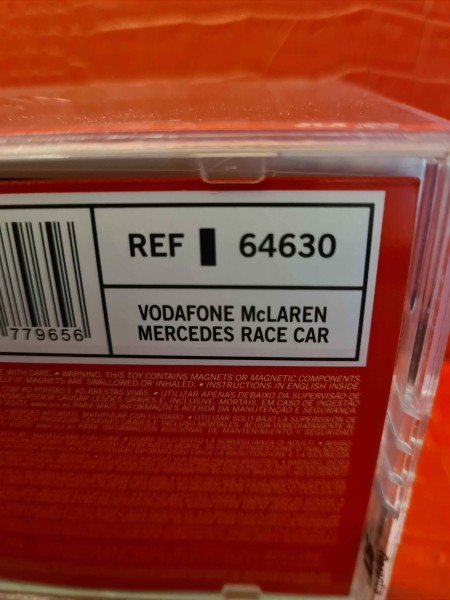 VODAFONE MC LAREN MERCEDES RACE CAR SCALEXTRIC SCX REF 64630