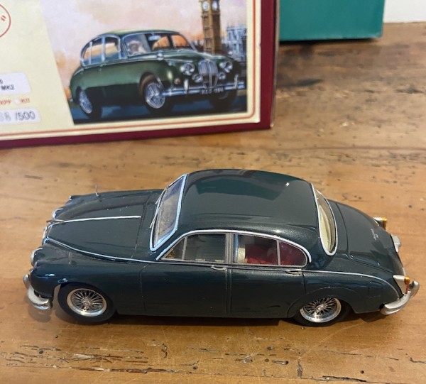 JAGUAR MK 2  Slot Classic CJ-30