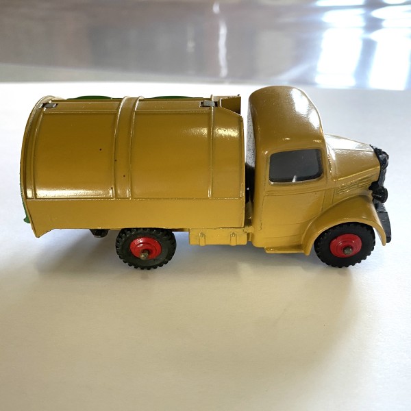 Bedford Refuse DINKY TOYS 252