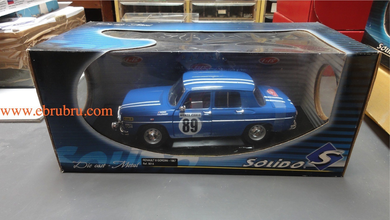 Voiture 1/18 renault 8 Gordini 1967 Solido ref 9014