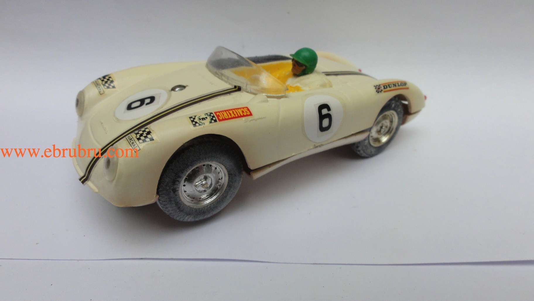 Porsche spyder blanc race tuned Scalextric ref C92