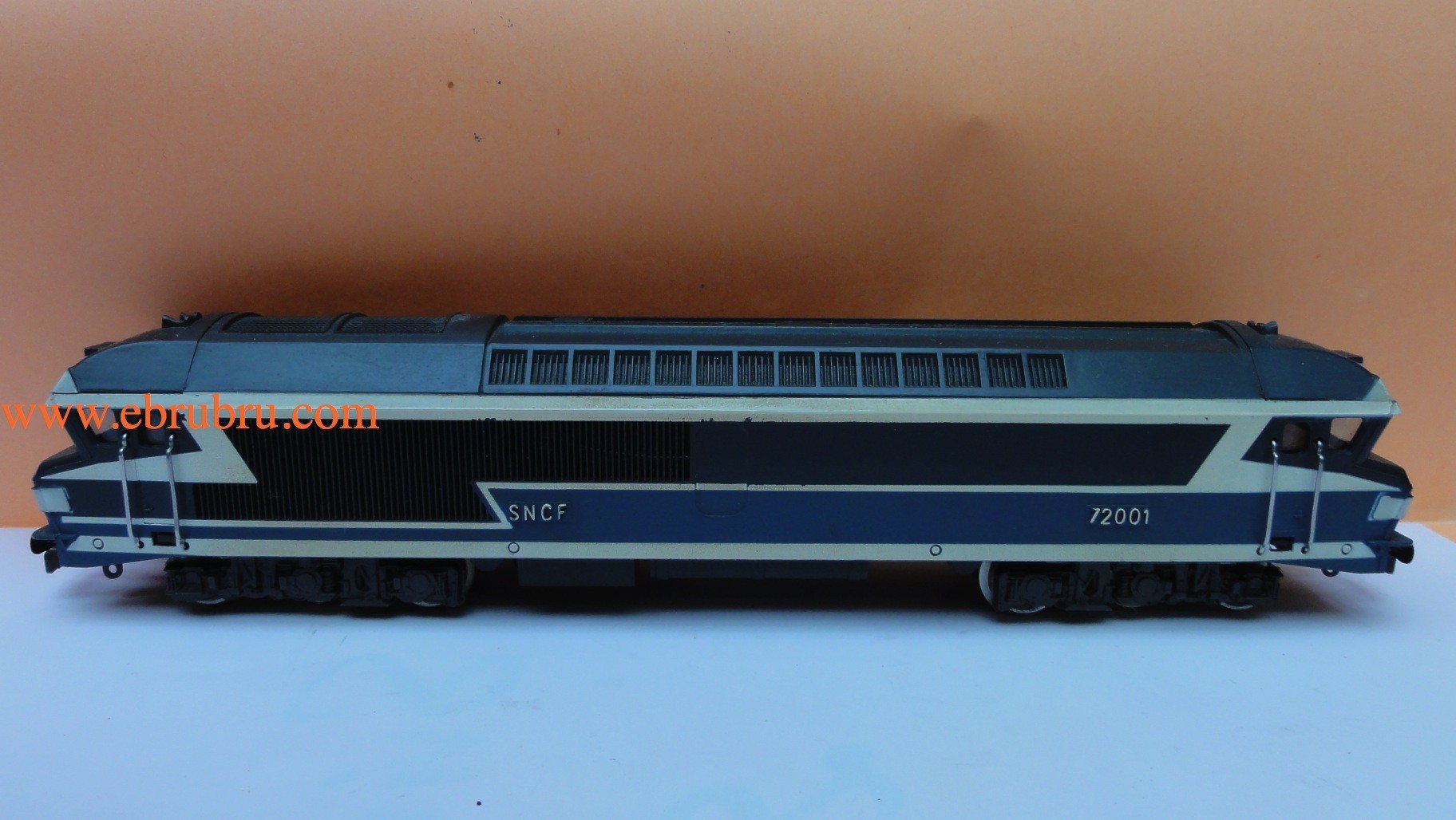 CC 72001 bleue locomotive Sncf  JOUEF ref 8570