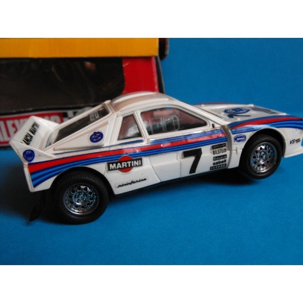 LANCIA 037 MARTINI SCALEXTRIC EXIN