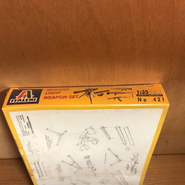 Modern light weapon Set ITALERI No 421